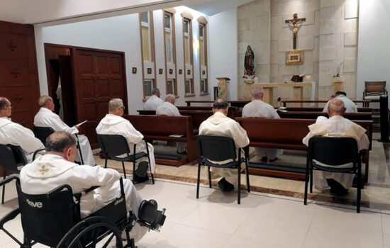 Campaña de apoyo para sacerdotes enfermos o en edad avanzada